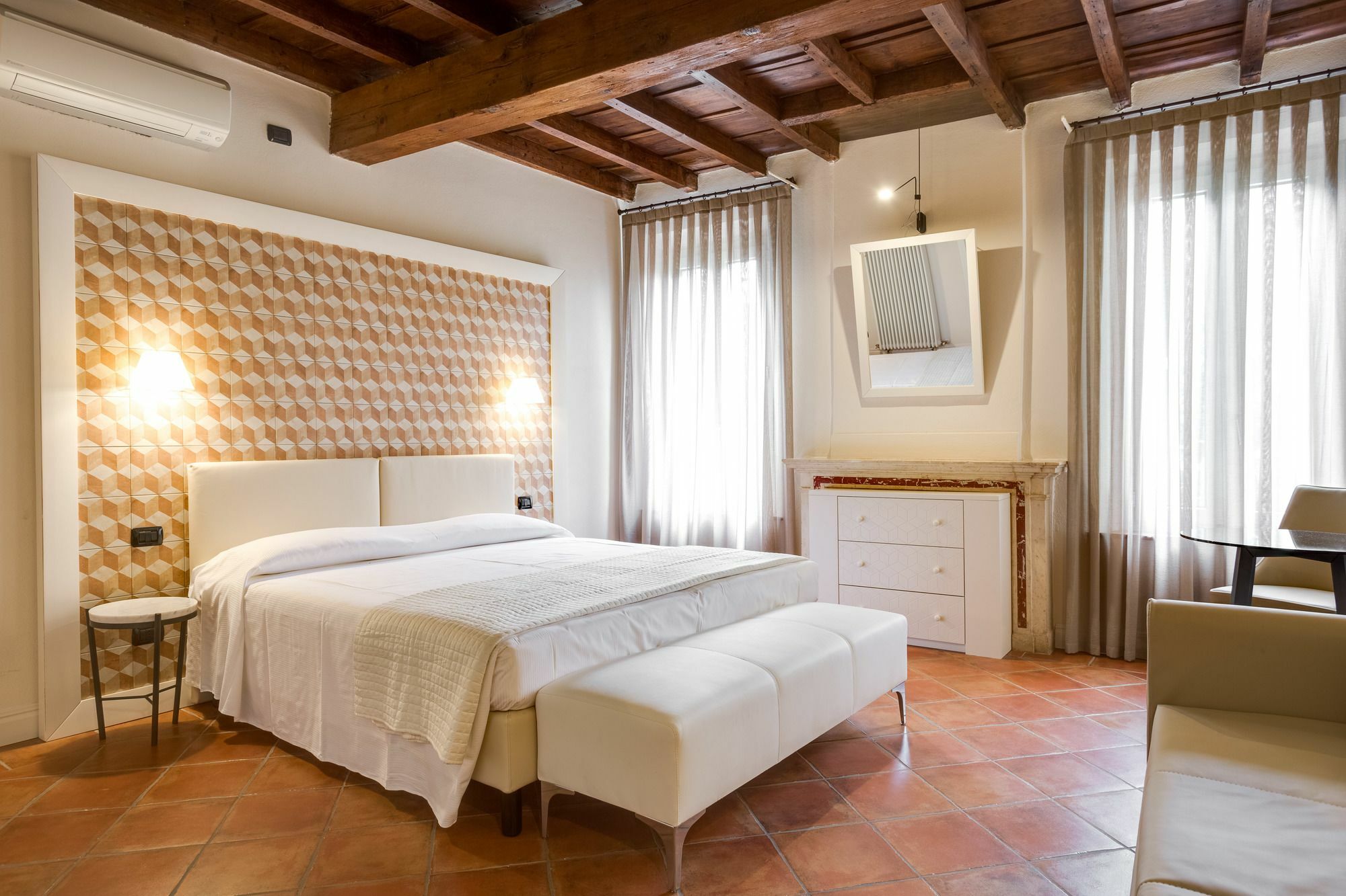 Ferrara Rooms Экстерьер фото